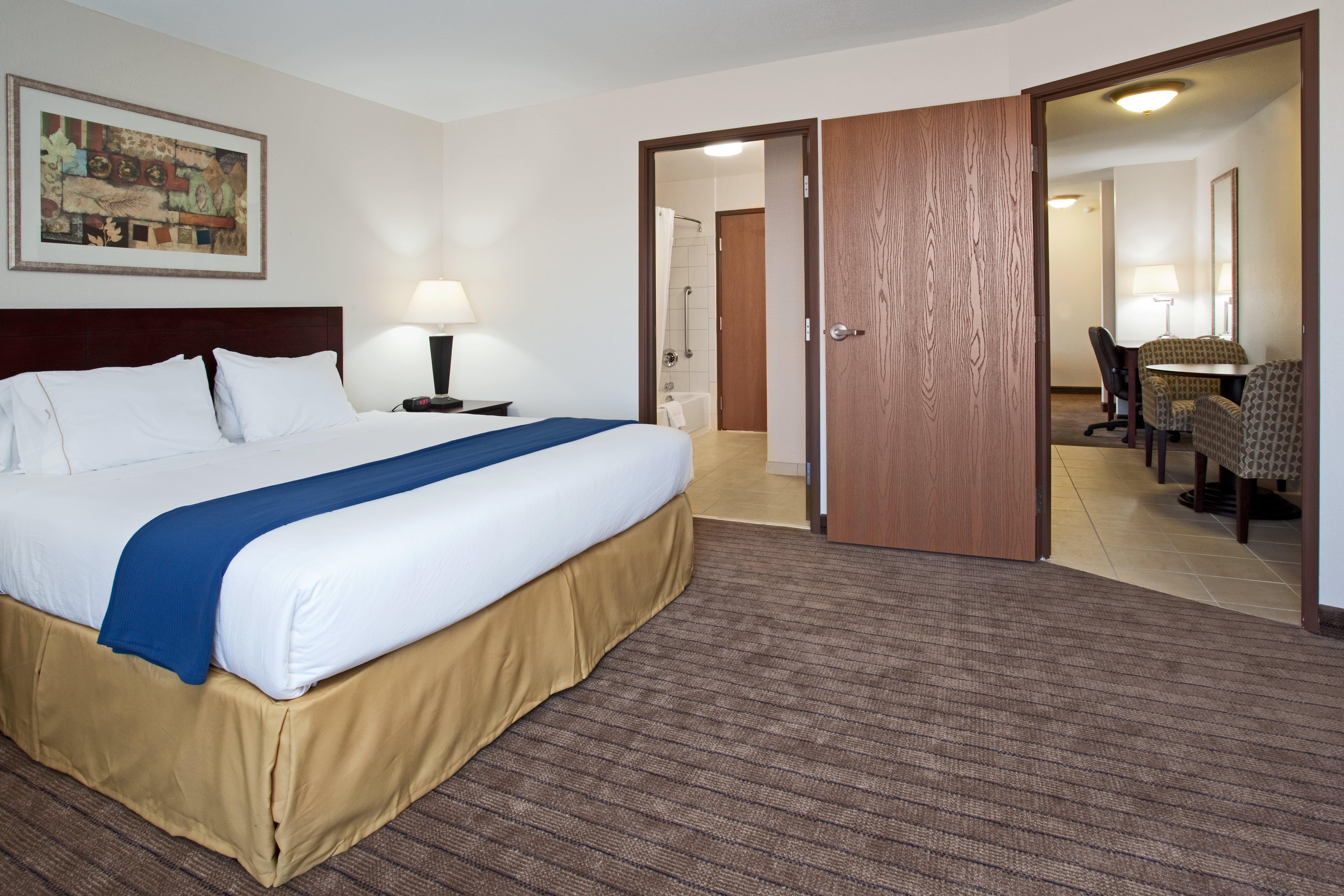 Holiday Inn Express & Suites Buffalo, An Ihg Hotel Chambre photo