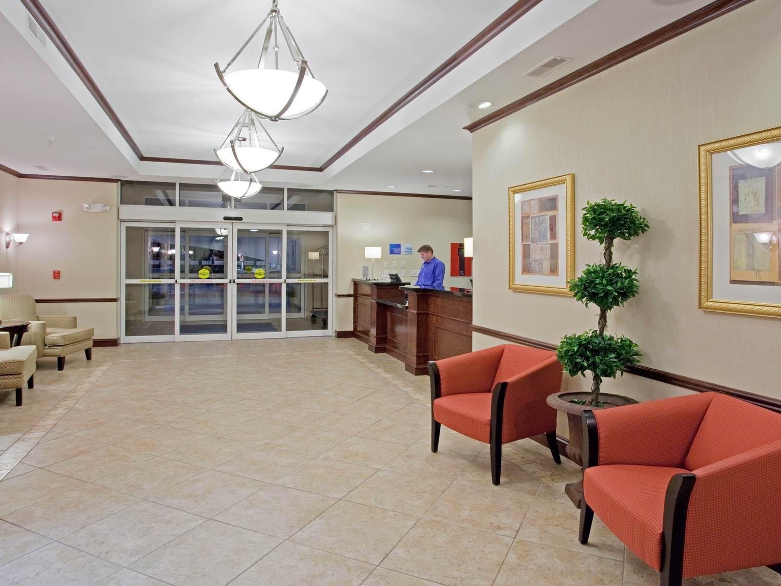Holiday Inn Express & Suites Buffalo, An Ihg Hotel Extérieur photo