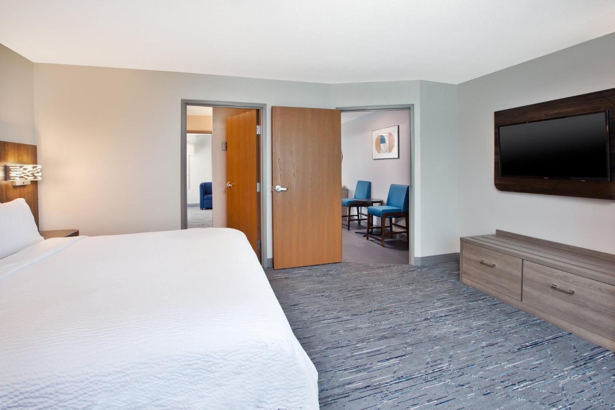 Holiday Inn Express & Suites Buffalo, An Ihg Hotel Extérieur photo