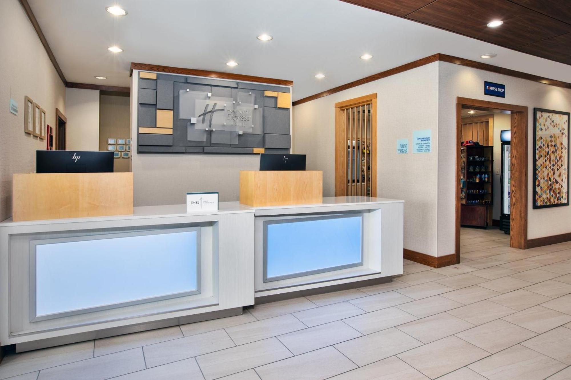 Holiday Inn Express & Suites Buffalo, An Ihg Hotel Extérieur photo